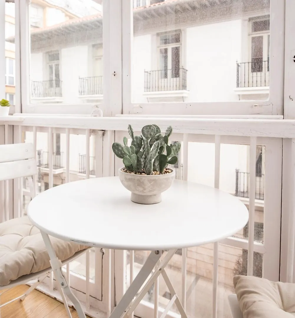 Studio Bahia Charm In The Heart Of Santander 0*,  Spain